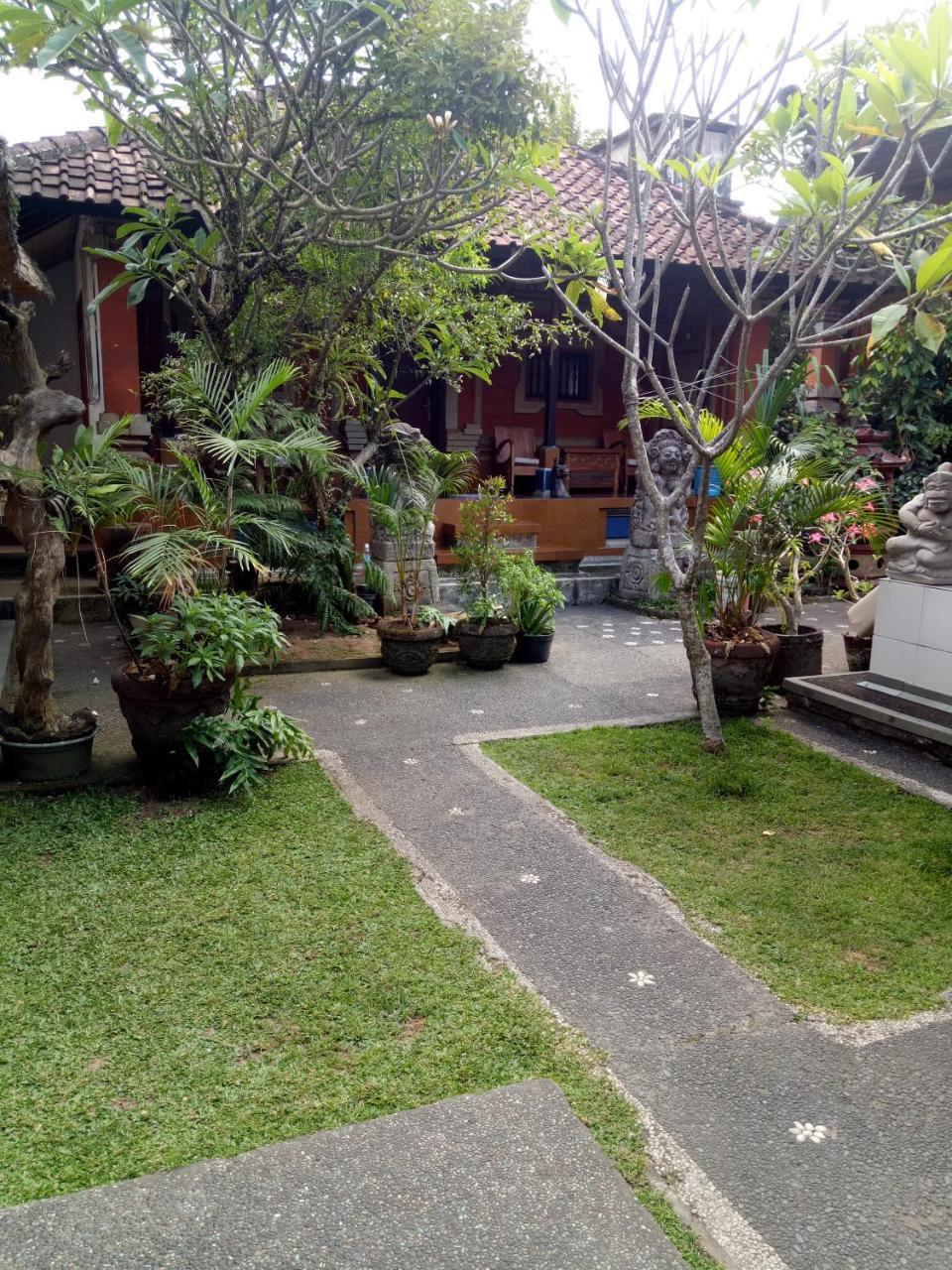Suandi House Bed & Breakfast Ubud  Ngoại thất bức ảnh